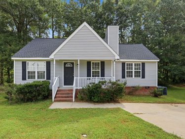 2003 Laurel Leaf Road, Zebulon, NC 27597