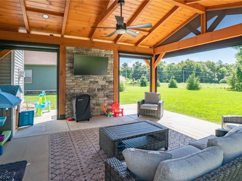 760 Radcliffe Pass, Columbiana, OH 44408 Photo 43