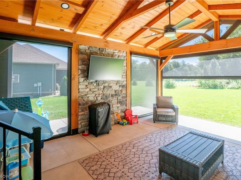 760 Radcliffe Pass, Columbiana, OH 44408 Photo 44