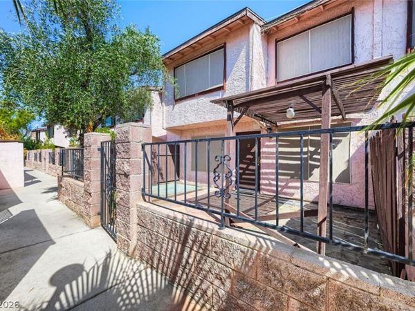 4362 Caliente Street , Unit 11, Las Vegas, NV 89119