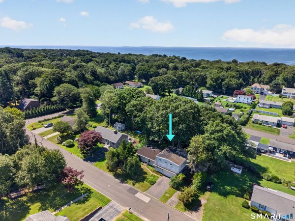 14 Perry, Waterford, CT 06385