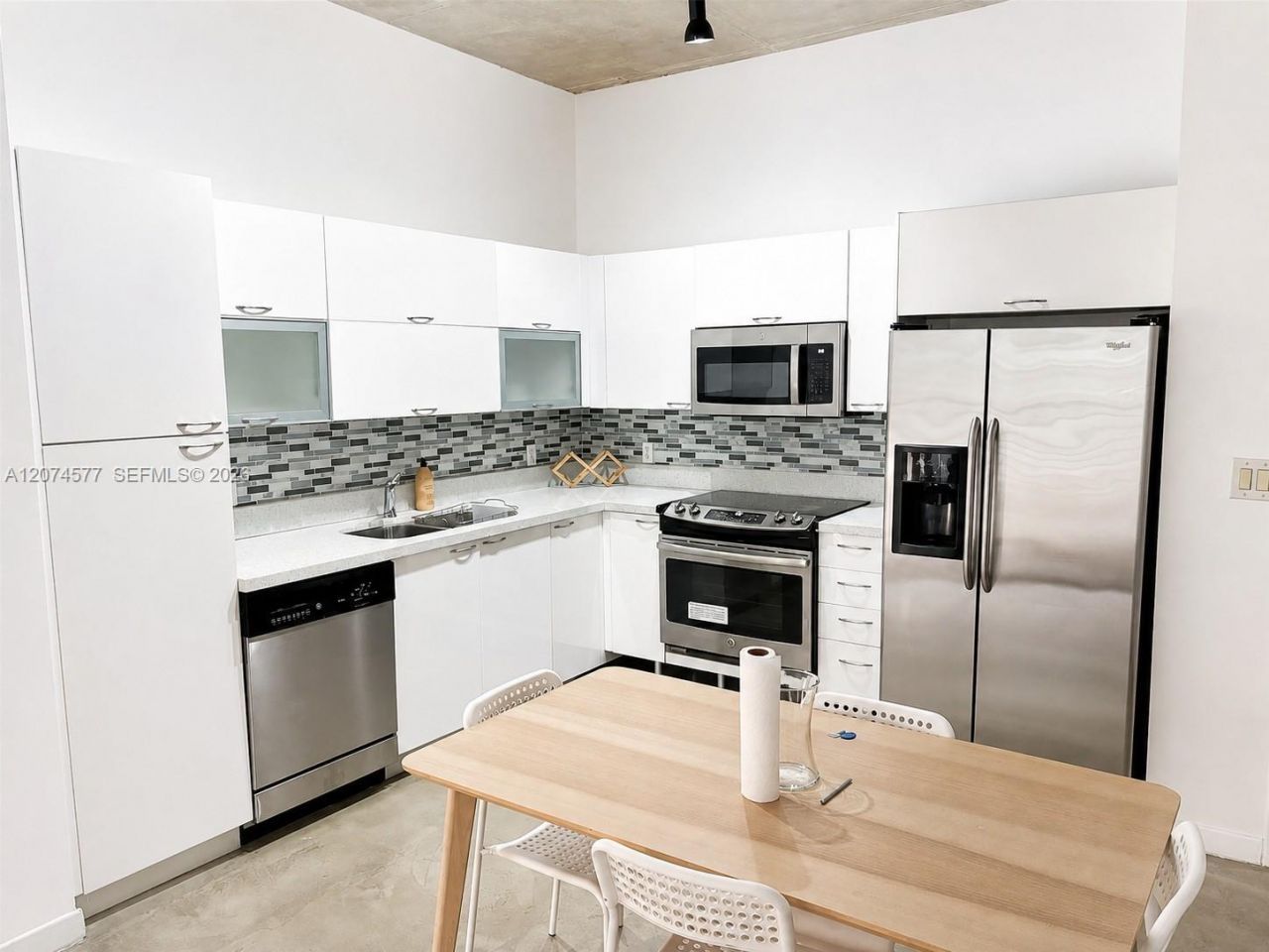 234 NE 3rd St , Unit 206, Miami, FL 33132 Photo