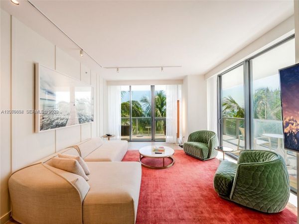 2201 Collins Ave , Unit 428, Miami Beach, FL 33139