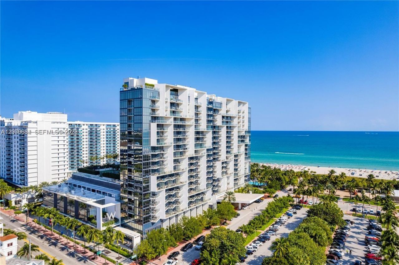 2201 Collins Ave , Unit 428, Miami Beach, FL 33139 Photo