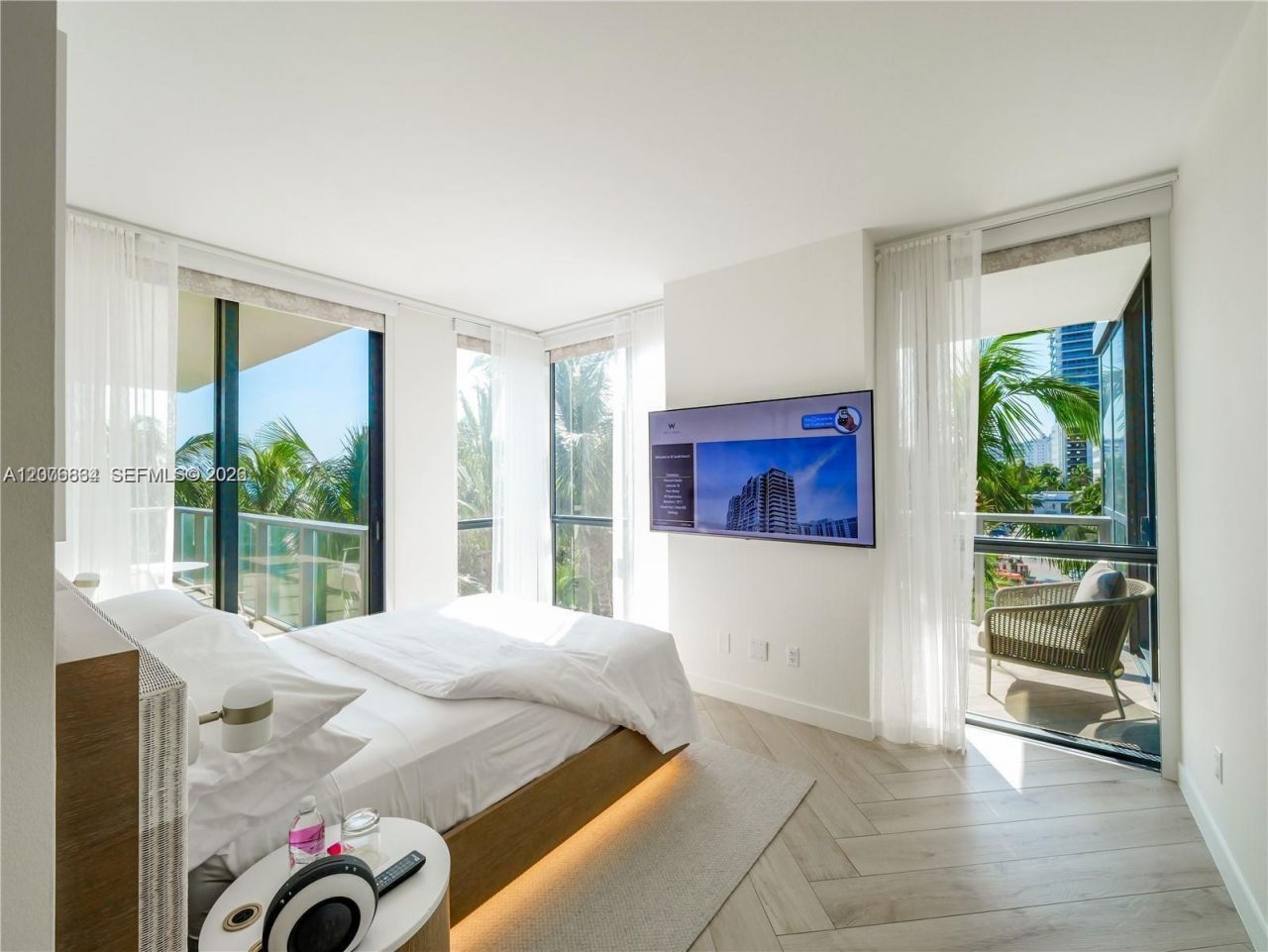 2201 Collins Ave , Unit 428, Miami Beach, FL 33139 Photo