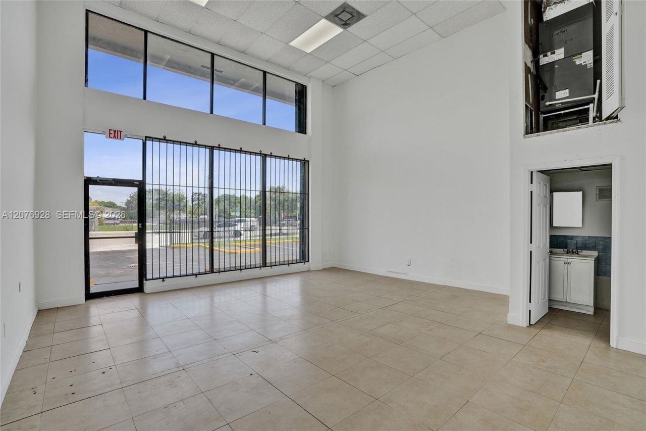 900 W Flagler St , Unit 3, Miami, FL 33130 Photo
