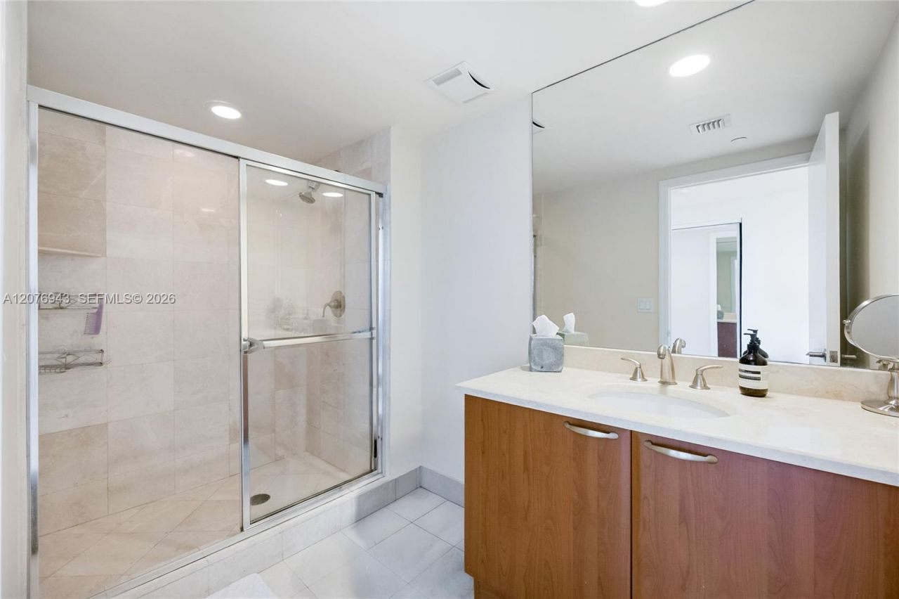 3301 NE 183rd St , Unit 1607, Aventura, FL 33160 Photo