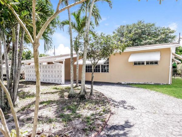 3430 N 72nd Ter , Hollywood, FL 33024