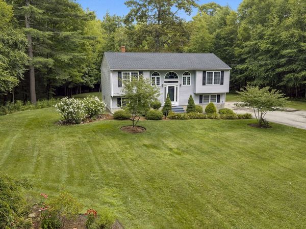 3 Laurel St, Hubbardston, MA 01452