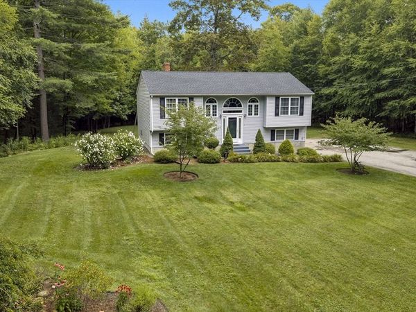 3 Laurel St, Hubbardston, MA 01452
