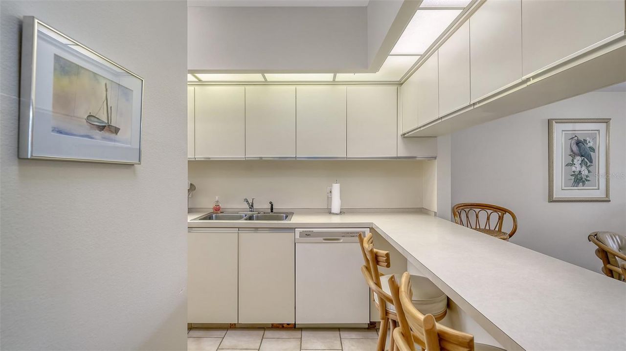 1095 Gulf Of Mexico Drive , Unit 104, Longboat Key, FL 34228 Photo