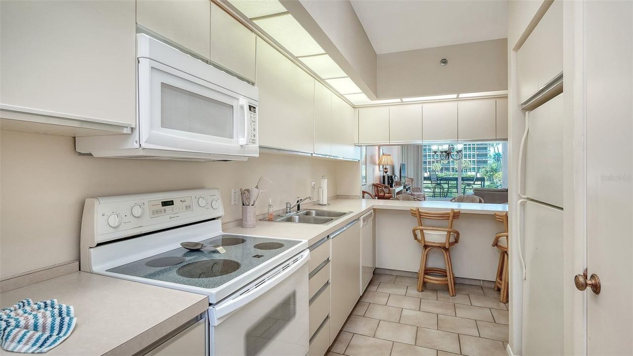 1095 Gulf Of Mexico Drive , Unit 104, Longboat Key, FL 34228 Photo