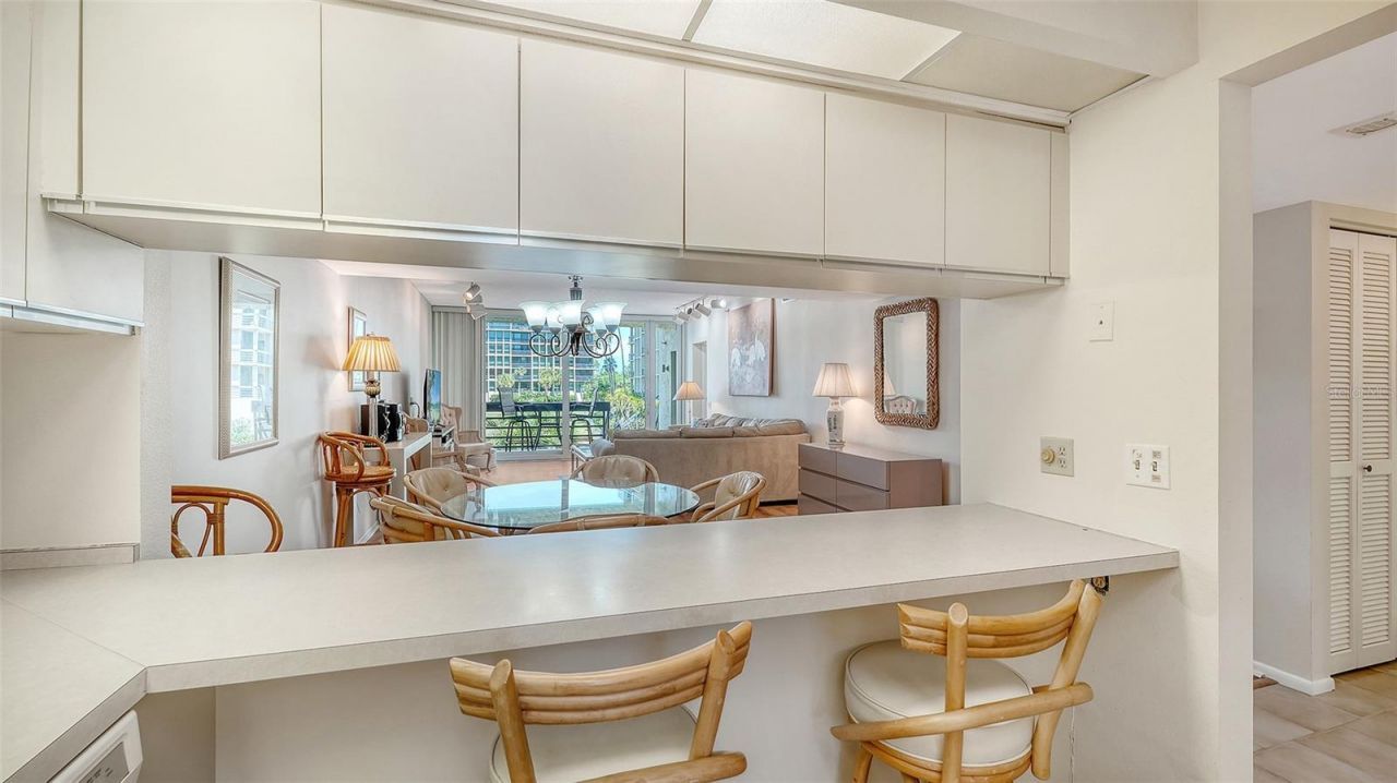 1095 Gulf Of Mexico Drive , Unit 104, Longboat Key, FL 34228 Photo