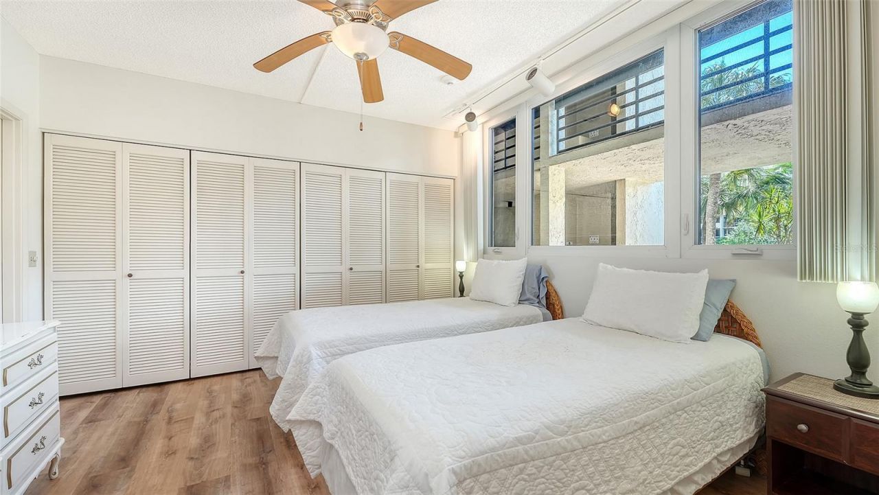 1095 Gulf Of Mexico Drive , Unit 104, Longboat Key, FL 34228 Photo