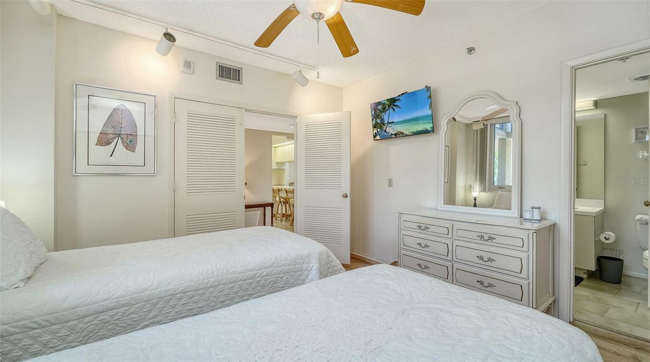 1095 Gulf Of Mexico Drive , Unit 104, Longboat Key, FL 34228 Photo