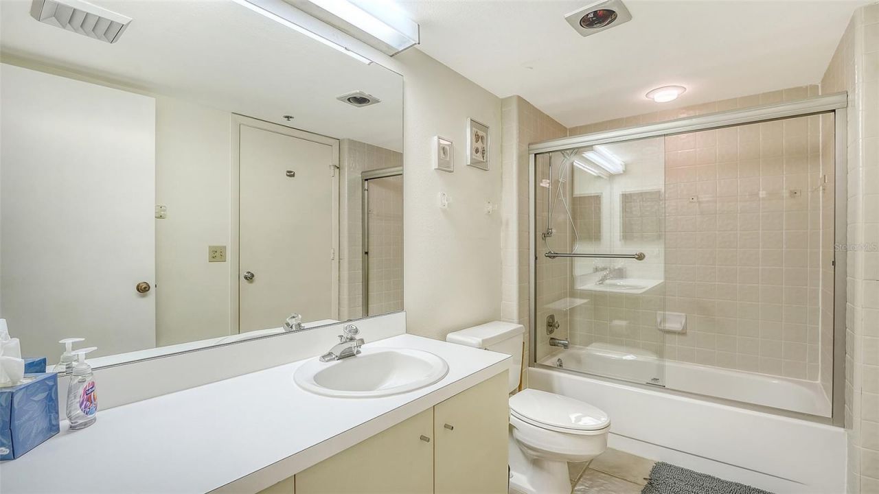 1095 Gulf Of Mexico Drive , Unit 104, Longboat Key, FL 34228 Photo