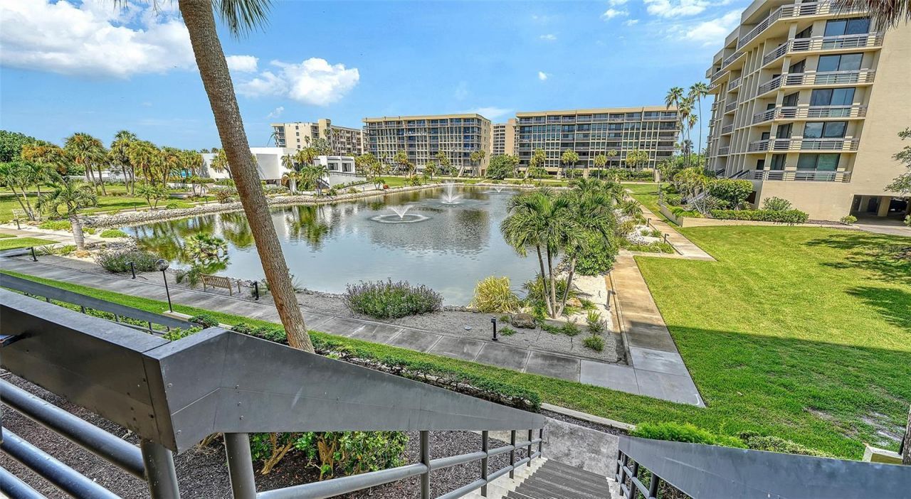 1095 Gulf Of Mexico Drive , Unit 104, Longboat Key, FL 34228 Photo