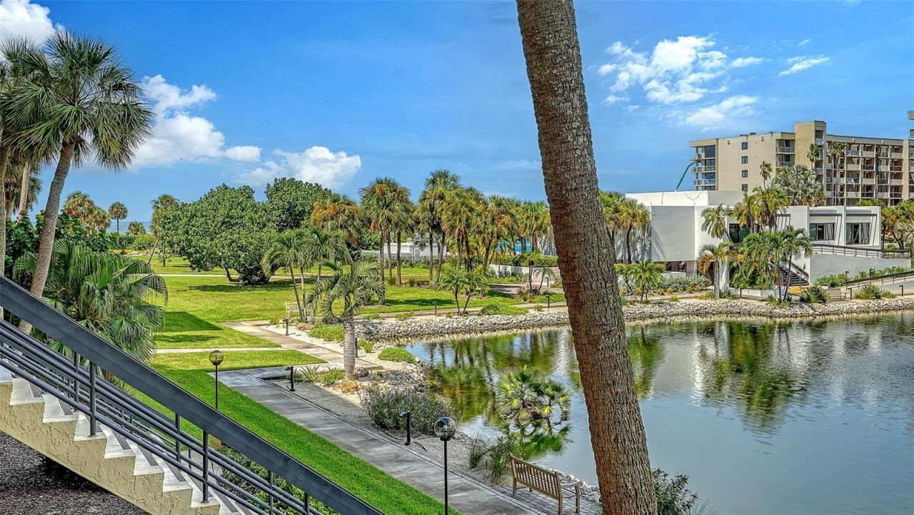 1095 Gulf Of Mexico Drive , Unit 104, Longboat Key, FL 34228 Photo