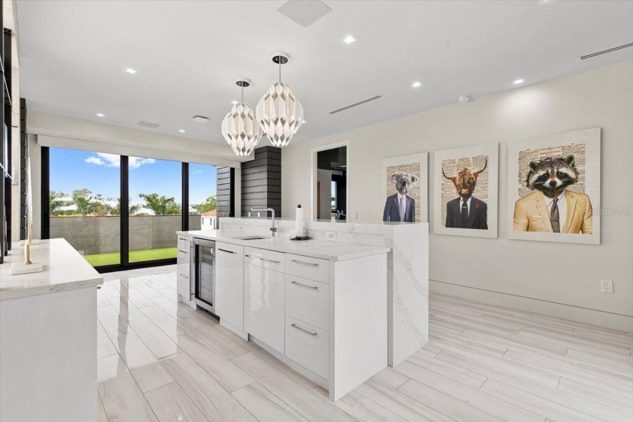 5131 W Neptune Way, Tampa, FL 33609 Photo