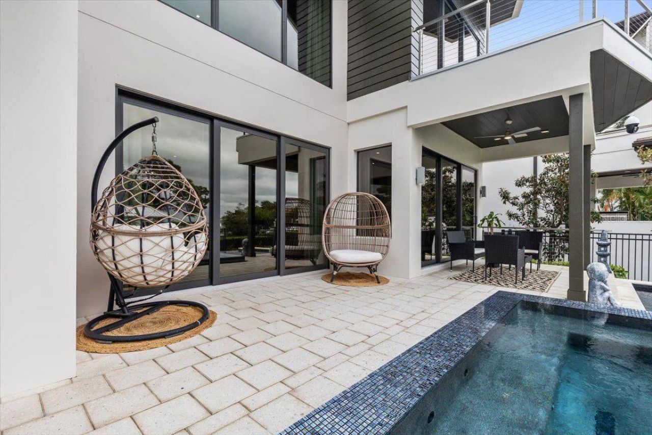 5131 W Neptune Way, Tampa, FL 33609 Photo