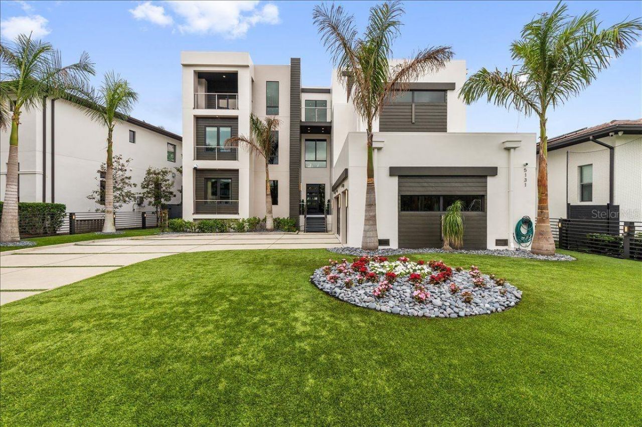 5131 W Neptune Way, Tampa, FL 33609 Photo