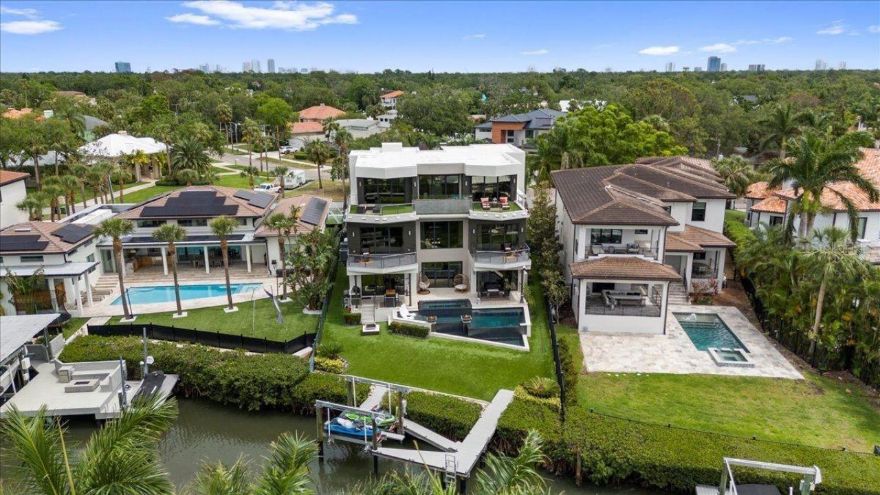 5131 W Neptune Way, Tampa, FL 33609 Photo