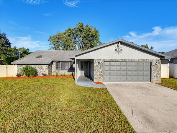 5442 PARNELL AVENUE , SPRING HILL, FL 34608