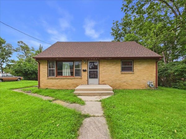 1524 Victoria Avenue, ROCKFORD, IL 61102