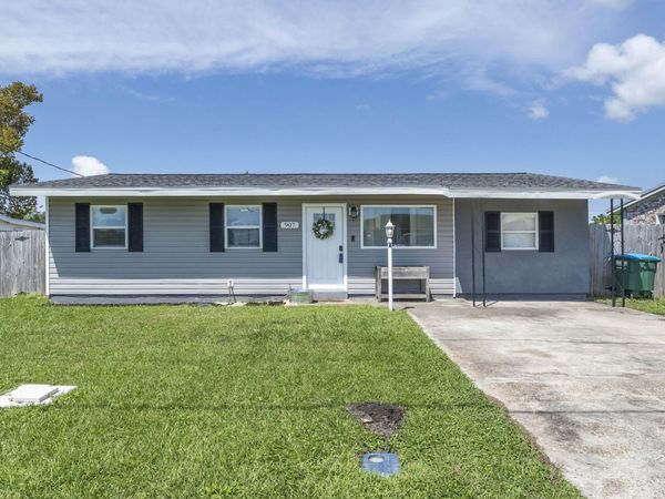 907 School Avenue, Panama City, FL 32401