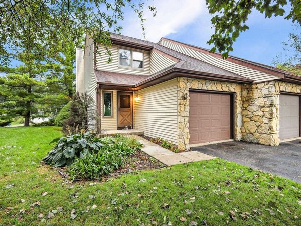 301 Williamsburg Way Court, Fitchburg, WI 53719