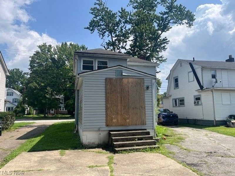 912 S Hawkins Avenue, Akron, OH 44320 Photo 3