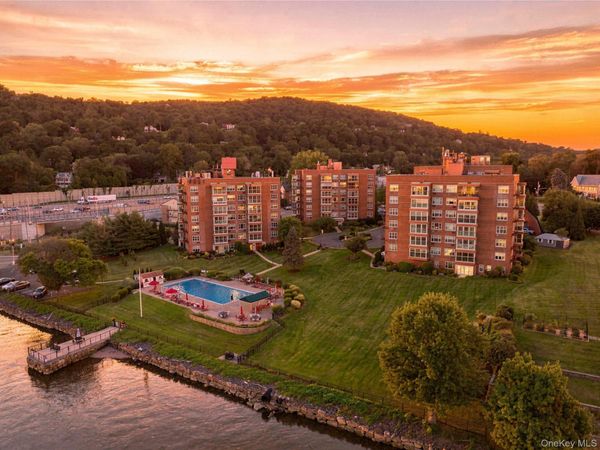 1 Salisbury Point, Unit 4D, Nyack, NY 10960