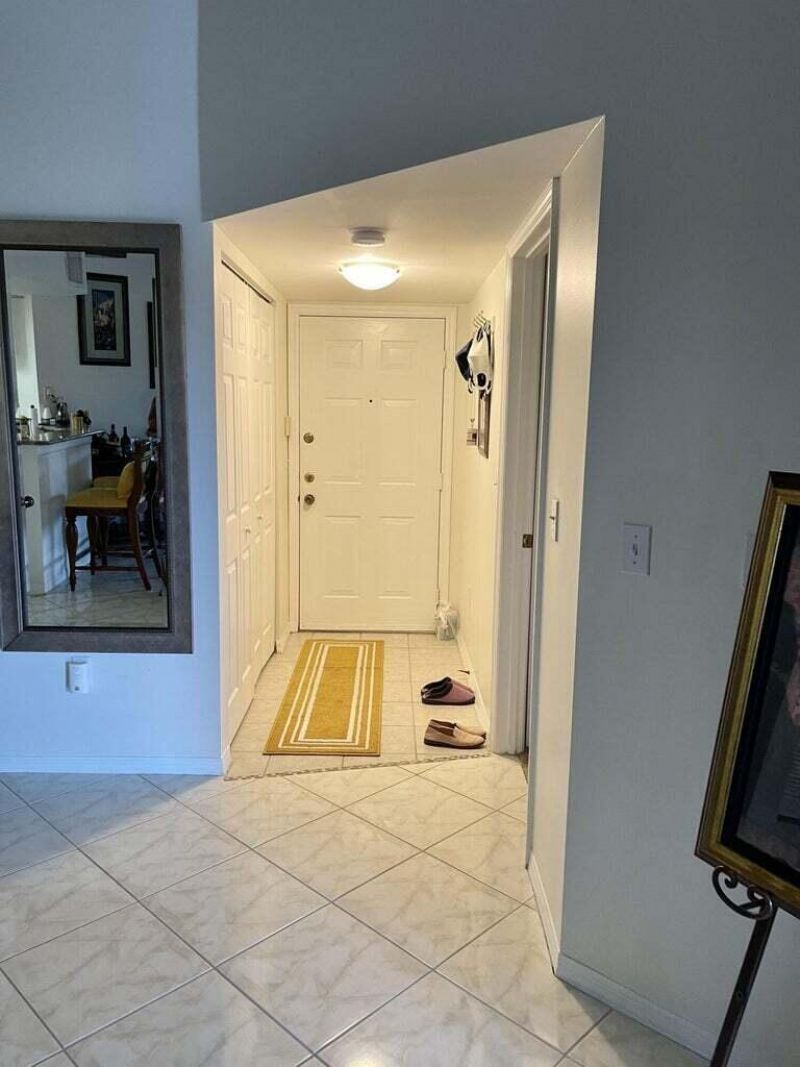 300 Crestwood Court N, Unit 309, Royal Palm Beach, FL 33411 Photo