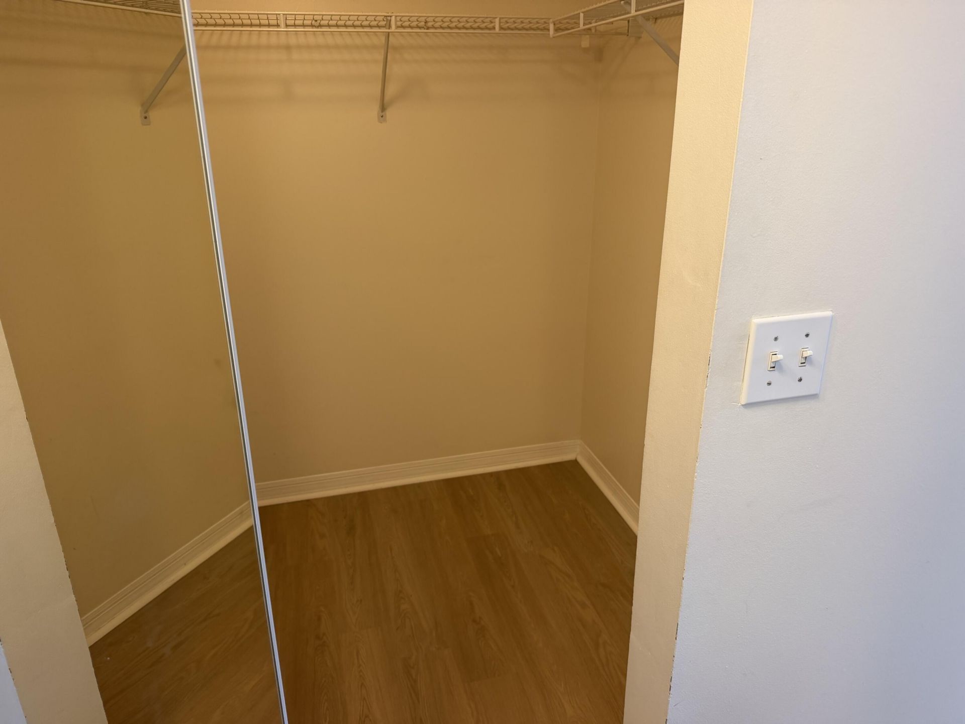 300 Crestwood Court N, Unit 309, Royal Palm Beach, FL 33411 Photo