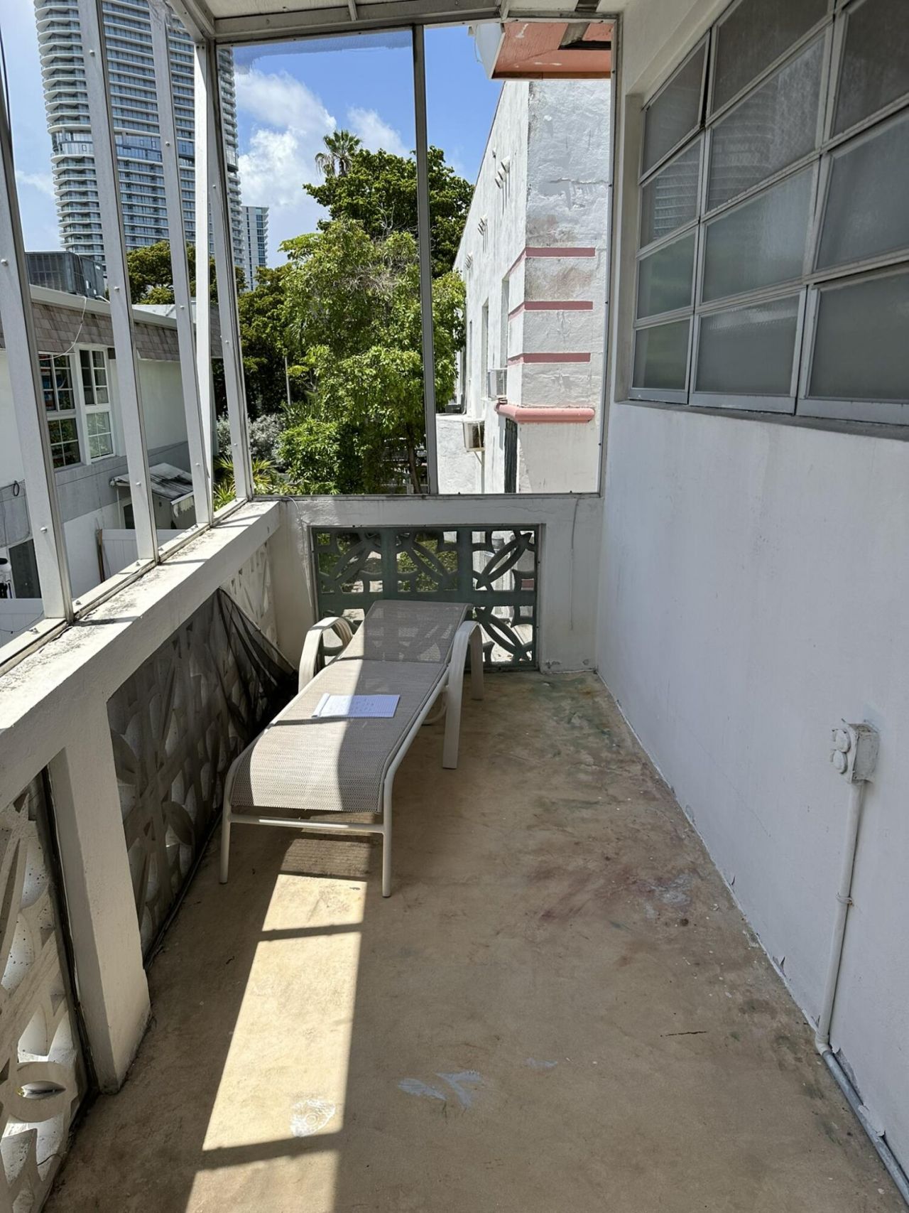 625 Michigan Avenue, Miami Beach, FL 33239 Photo