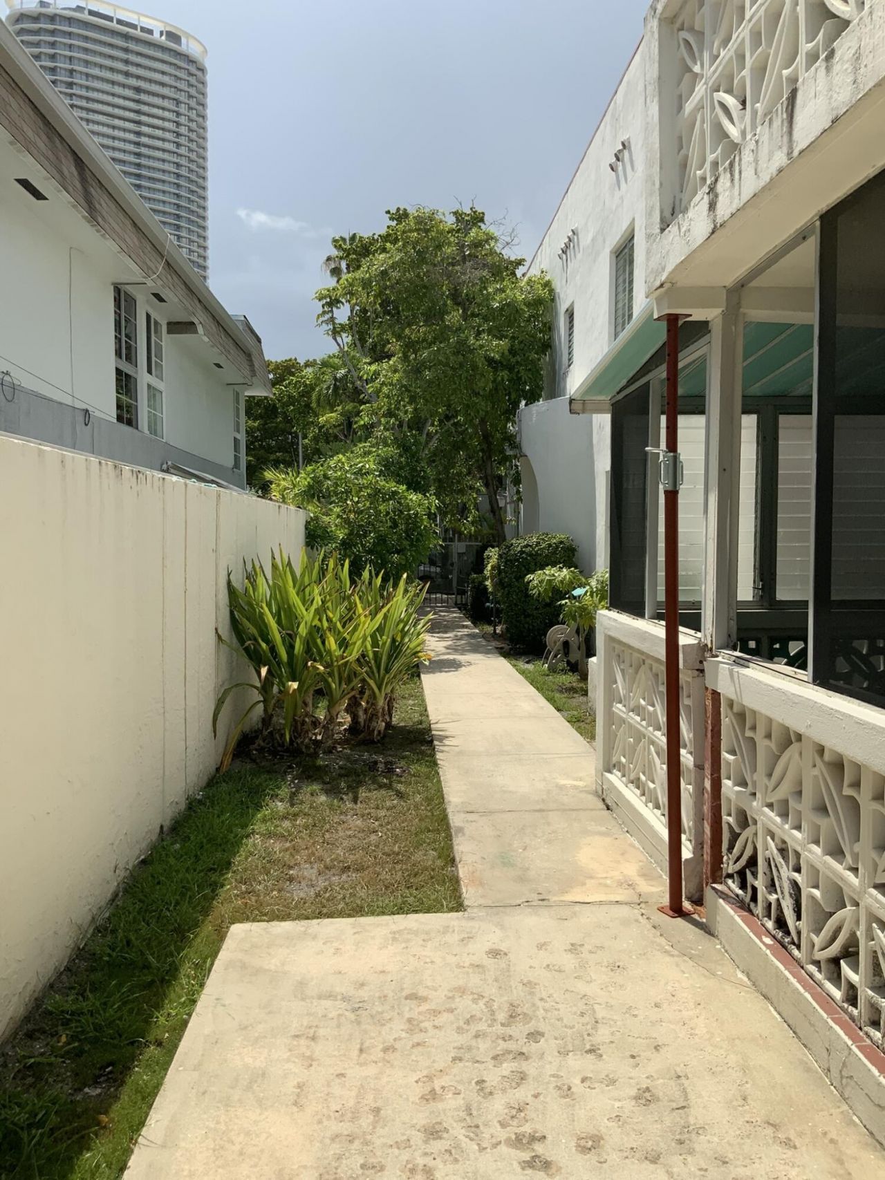 625 Michigan Avenue, Miami Beach, FL 33239 Photo