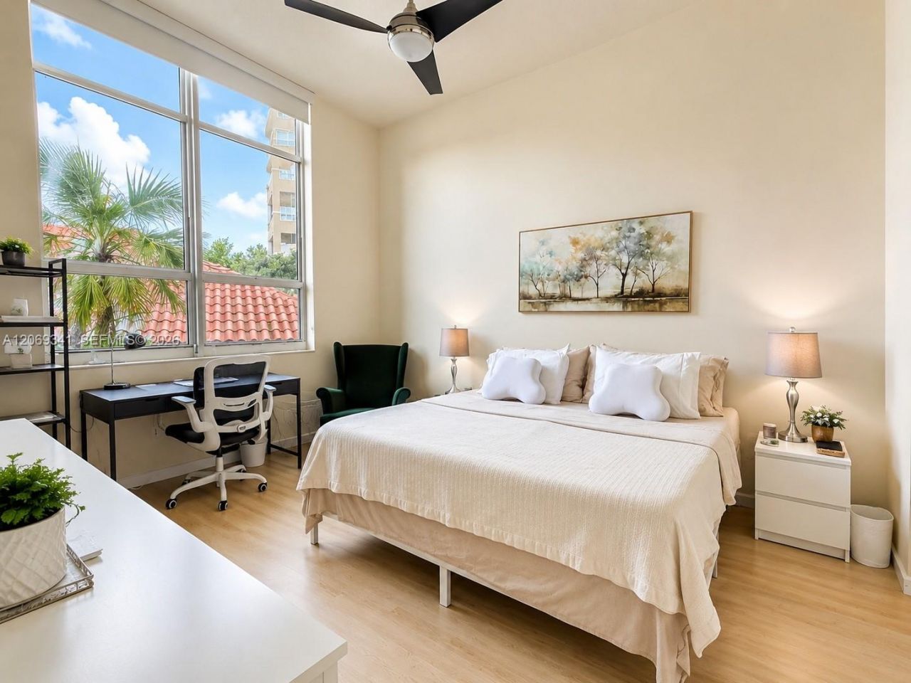19501 W Country Club Dr , Unit 210, Aventura, FL 33180 Photo