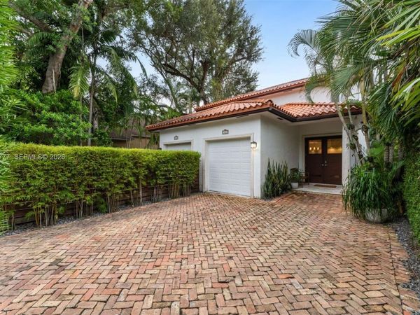3068 Shipping Avenue , Coconut Grove, FL 33133