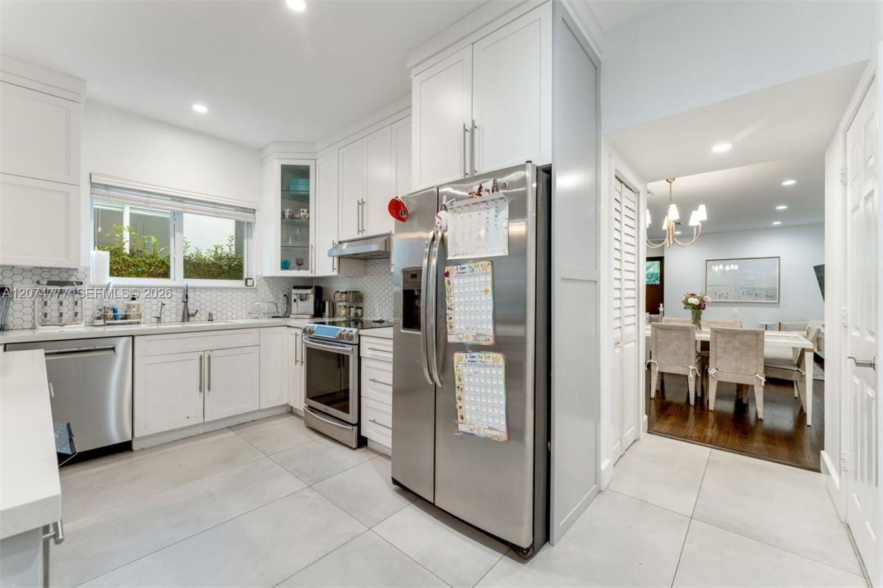 3068 Shipping Avenue , Coconut Grove, FL 33133 Photo