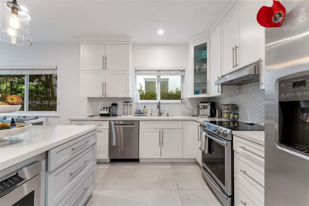 3068 Shipping Avenue , Coconut Grove, FL 33133 Photo