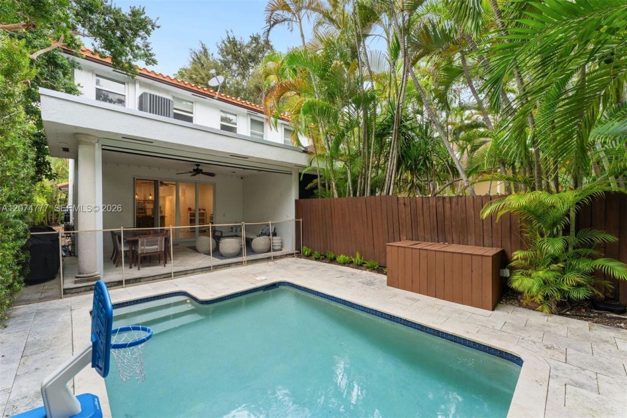 3068 Shipping Avenue , Coconut Grove, FL 33133 Photo