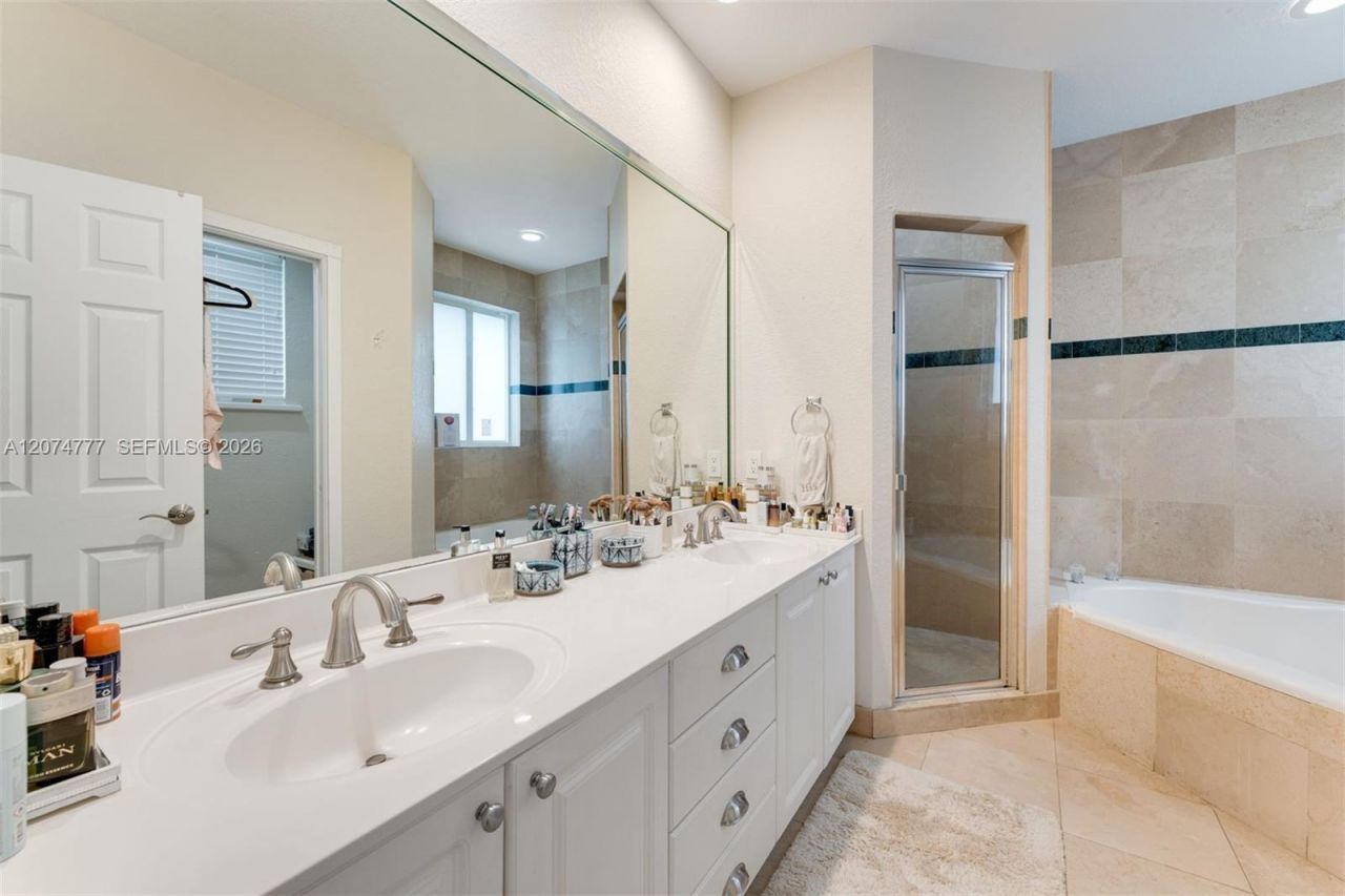 3068 Shipping Avenue , Coconut Grove, FL 33133 Photo
