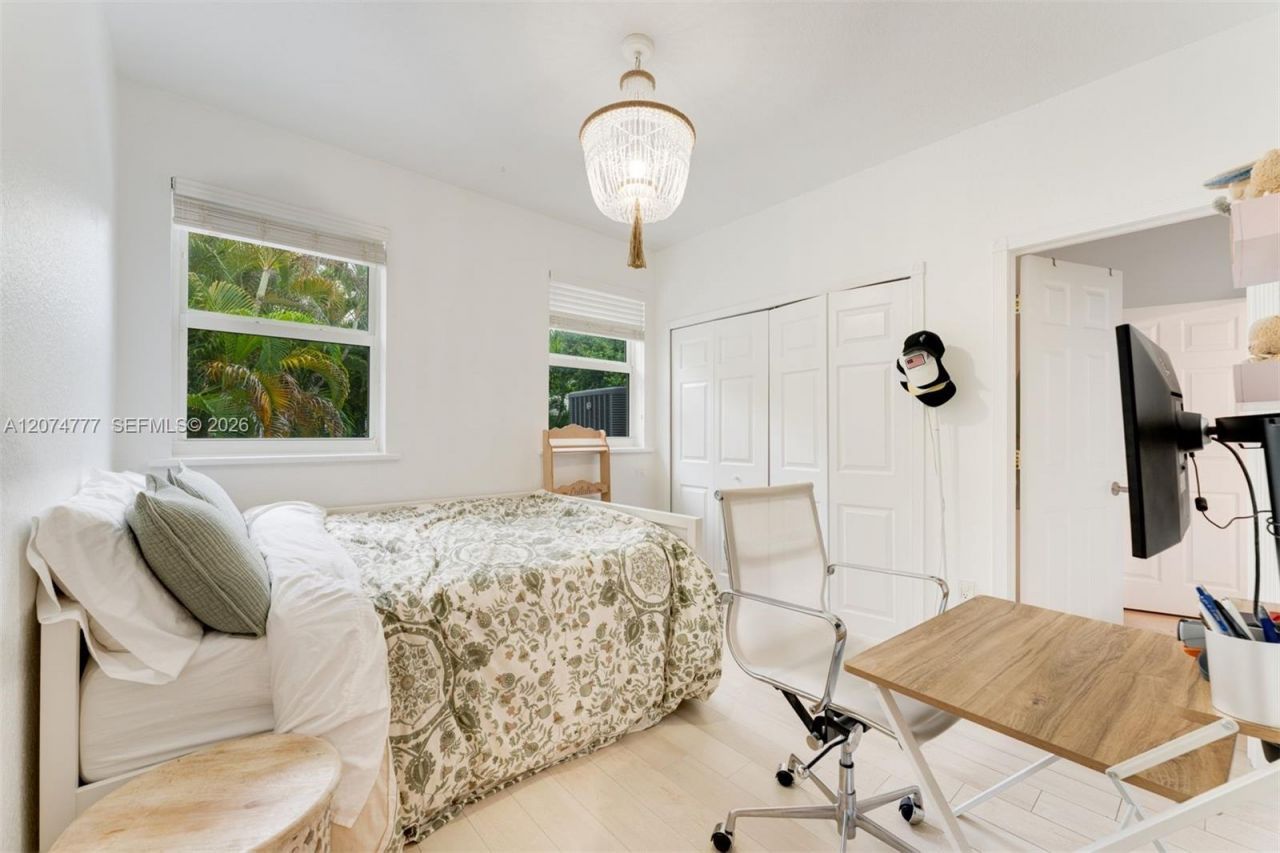 3068 Shipping Avenue , Coconut Grove, FL 33133 Photo