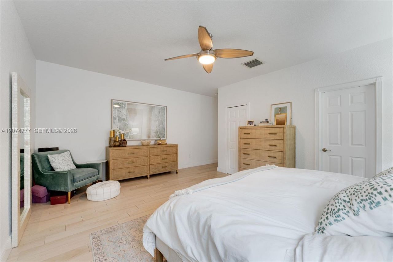 3068 Shipping Avenue , Coconut Grove, FL 33133 Photo