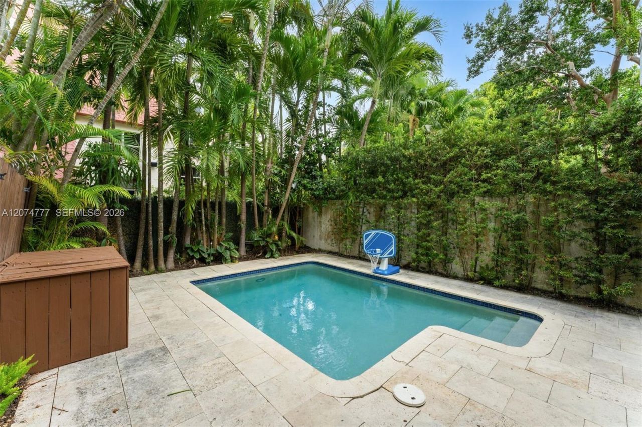 3068 Shipping Avenue , Coconut Grove, FL 33133 Photo