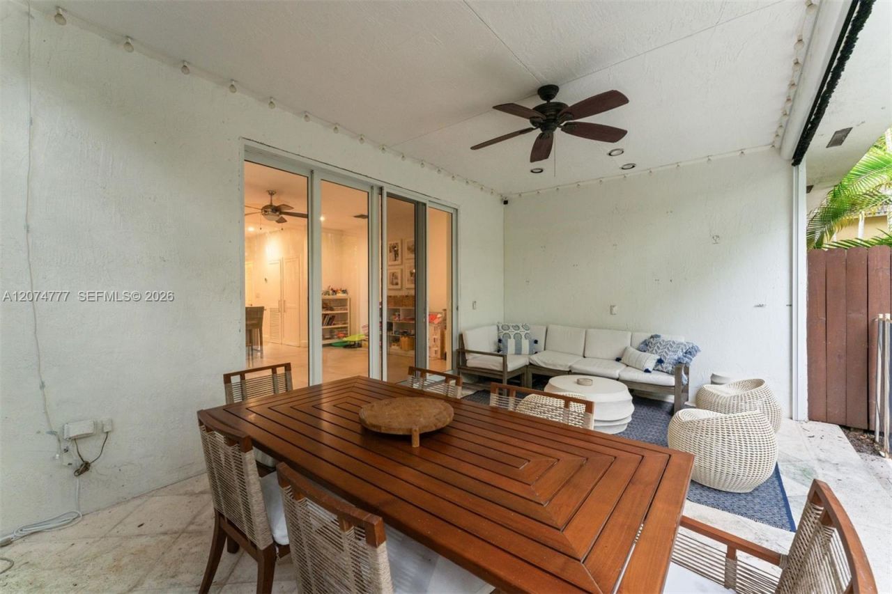 3068 Shipping Avenue , Coconut Grove, FL 33133 Photo