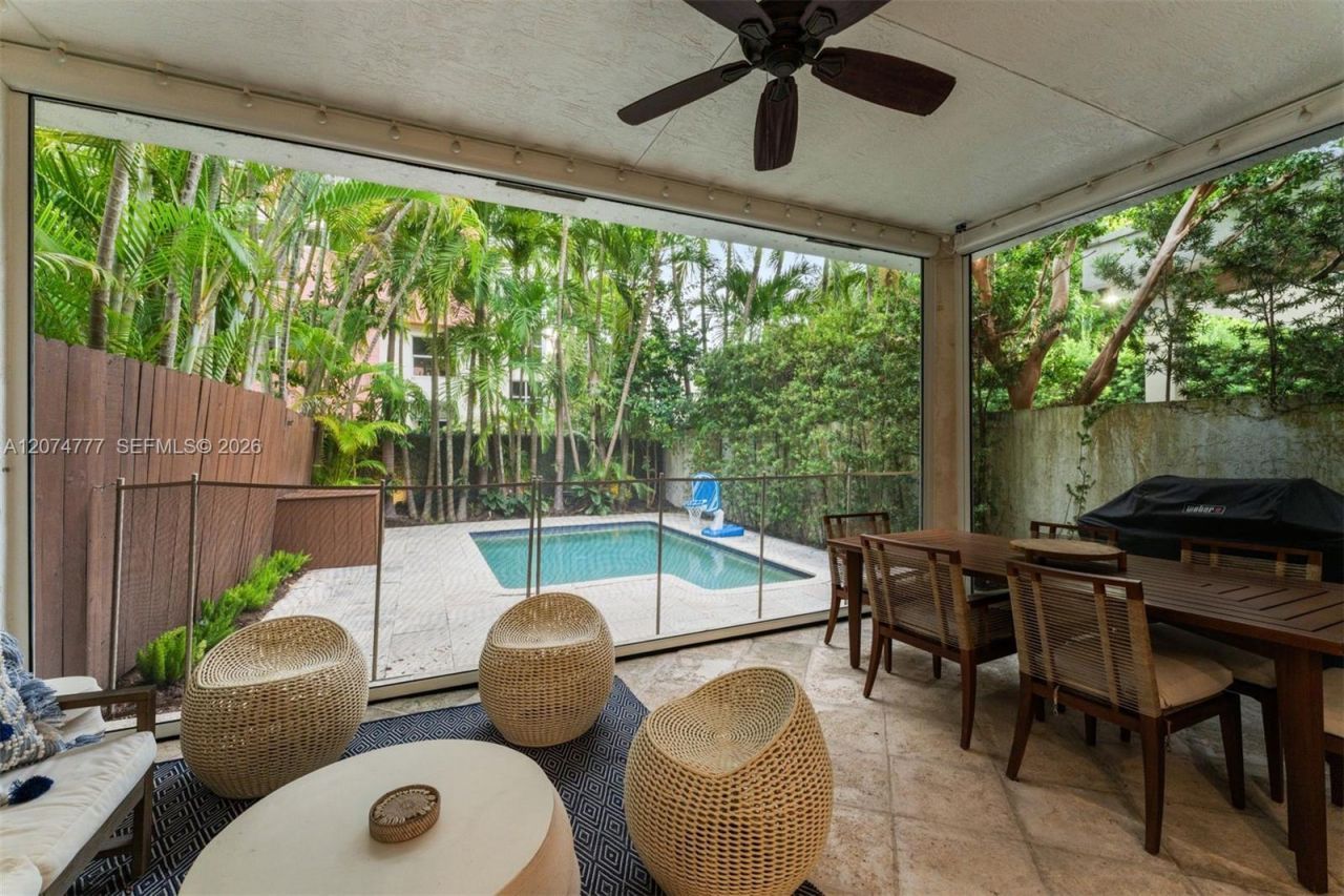 3068 Shipping Avenue , Coconut Grove, FL 33133 Photo
