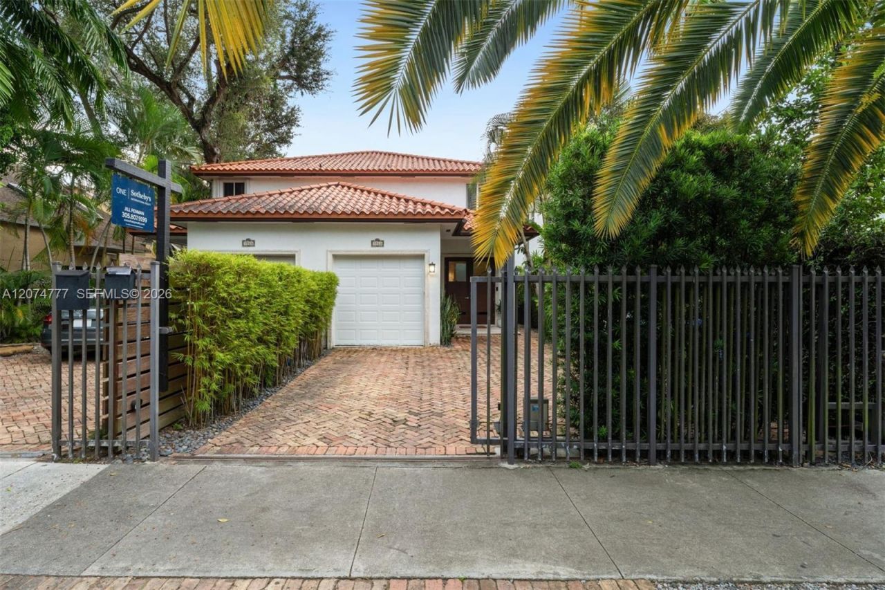 3068 Shipping Avenue , Coconut Grove, FL 33133 Photo