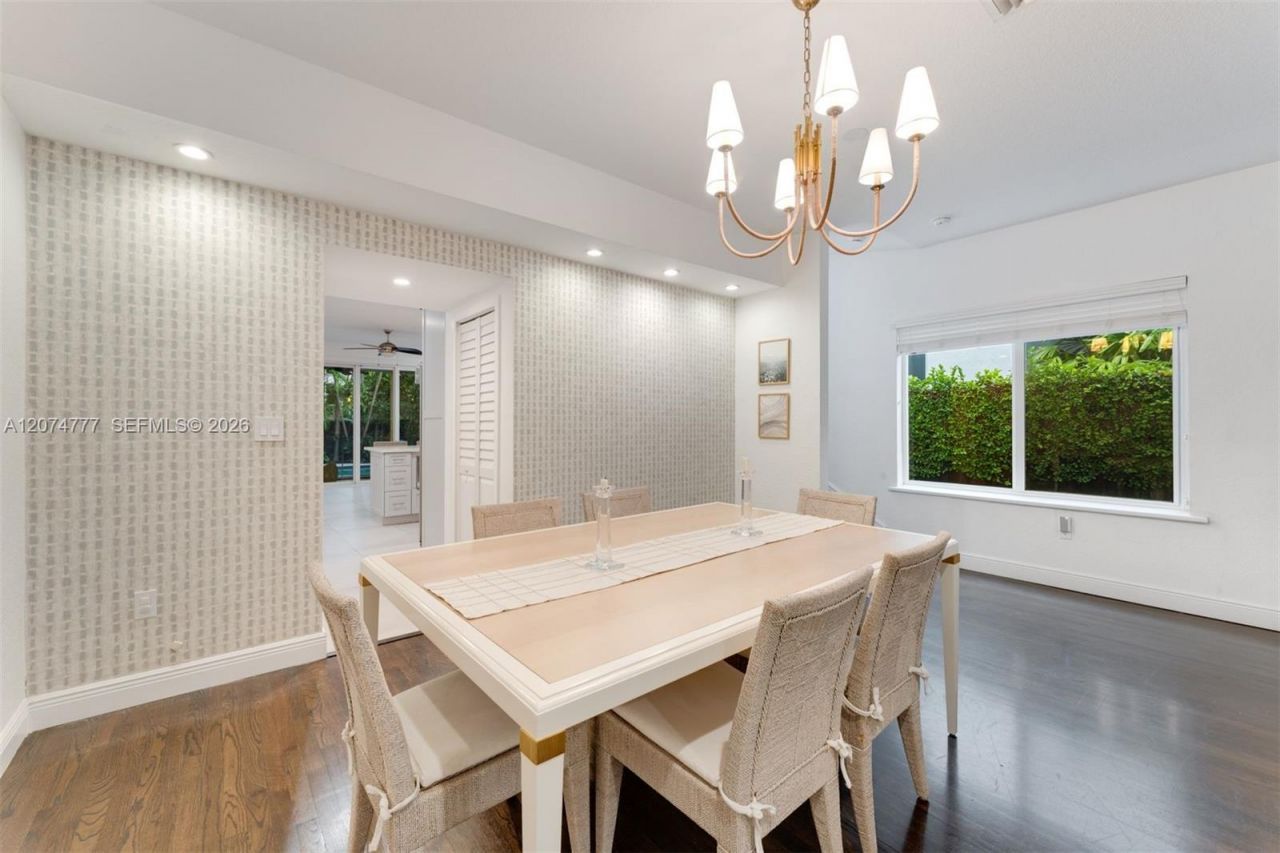 3068 Shipping Avenue , Coconut Grove, FL 33133 Photo