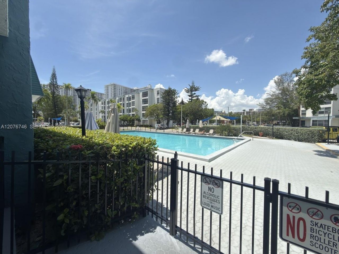 17560 Atlantic Blvd, Unit 503, Sunny Isles Beach, FL 33160 Photo